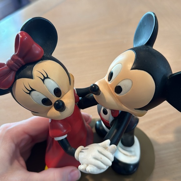 DISNEY VINTAGE MINNIE & MICKEY DANCING WALTZ TUXEDO 7” FIGURINE - Picture 8 of 8